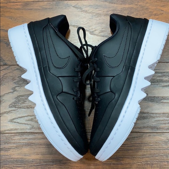 • Air Jordan 1 Jester XX Low Laced Womens Black/wh - Picture 4 of 16